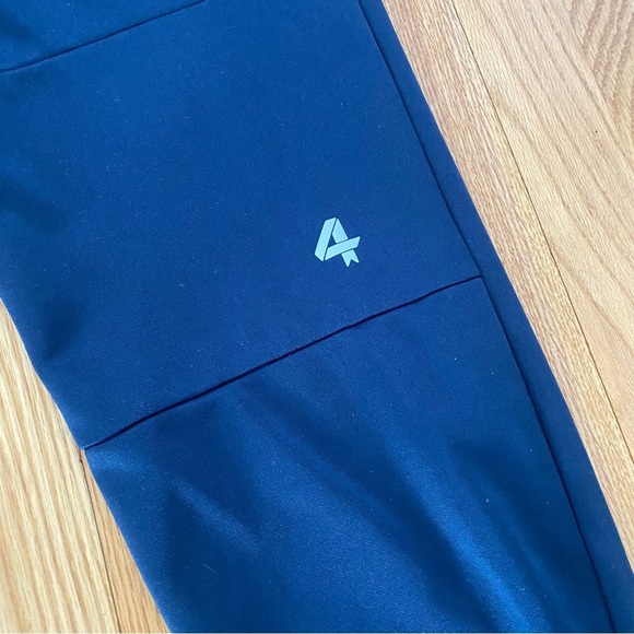 FOURLAPS x PELOTON navy Relay Track Pants - Picture 7 of 8